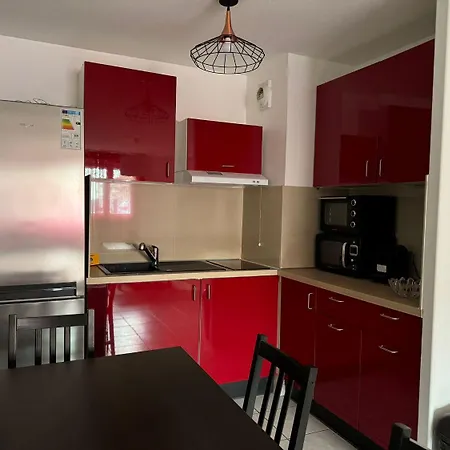 M063 Joli T2 A Apartment *